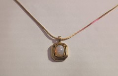 Vintage Avon FieryGlowNecklace-Oval Iridescent Faux Opal Geometric Pendant 1980s