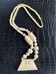VTG Necklace Natural Carved Bovine Bone Silvertone Barrel Clasp 30” Handcrafted