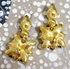 Vtg Runway MONET 80s GP Floret w Icy Swarovski Crystal Dangle Earrings Posts Exc
