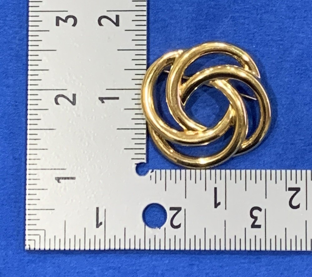 14k Gold Plated Vintage Brooch Pin By Monet