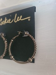 Vintage NOS Carded Cookie Lee Earrings Brasstone Hoops