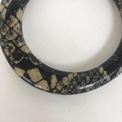 Black Beige Snakeskin Pattern Bangle Bracelet Fashion Jewelry Unisex Vin (3.5in)