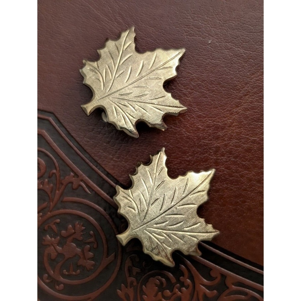 Vintage Gold Tone Maple Leaf Clip On Earrings