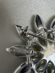 Sarah Coventry “Daisy Time” Turquoise Lime Green Flower Brooch Silver Tone MINT!