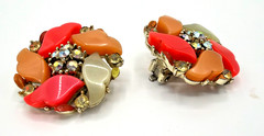 LISNER Thermoset Necklace Bracelet Earrings Set Cream/Salmon/Peach & AB Clusters