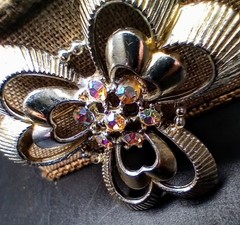 Vintage 3 Piece Set Brooch And Clip-On Earrings Aurora Borealis Rhinestones
