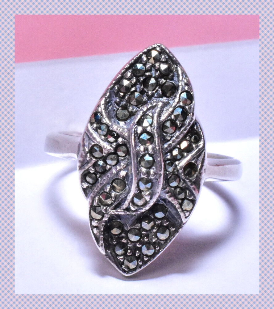 VTG 925 Sterling Silver Marcasite Marquise Knot Shape Ring Approximate Size 7 ¾