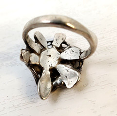 Vintage Artisan Brutalist Abstract Silvertone Ring Size 8 Mid Century Modernist
