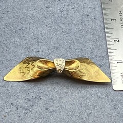 Bow Brooch 3.5 In Gold Rhinestone Center Vintage Elegant Retro Classic Formal