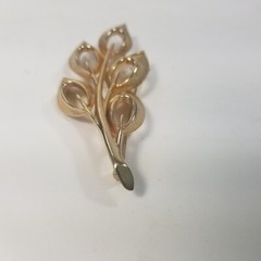 Vintage Brushed Gold Tone Leaf Brooch 3.25″