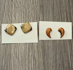 Vintage 80s Stud Earrings Set Of 2 Pairs Pierced Fashion Grandmacore Wavy Swirl
