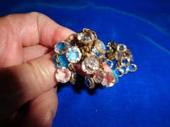 Vintage Unbranded Clear Beads Clusters Dangle Clip on Earrings