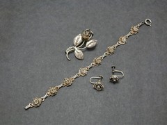 Vtg 835 Silver 3D Rose Bracelet Brooch Screw Back Earrings 3 pc Set Pin European
