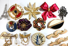 Modern, Vintage Unsigned Brooch Lot of 33 Pieces (Group A)