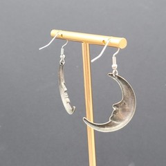 Vintage Man in the Crescent Moon Pierced Earrings Silver tone Dangle 1.25″