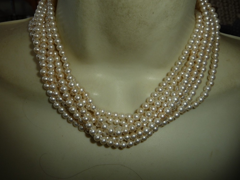 VTG 7 STRANDS FAUX PEARLS COLLAR BIB NECKLACE #31/19