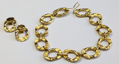VTG Hammered Gold Tone Links 15.5″ Choker Necklace & Clip Earrings Set Statement