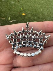 Vintage B David Signed “Family Crown” AB Rhinestone Pearl Tiara Brooch with box