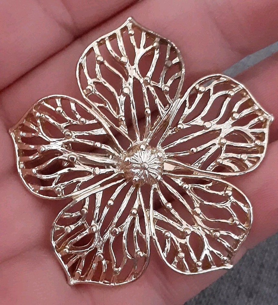 Vintage GERRY’S Open Work Floral Flower Silver Tone Brooch Pin