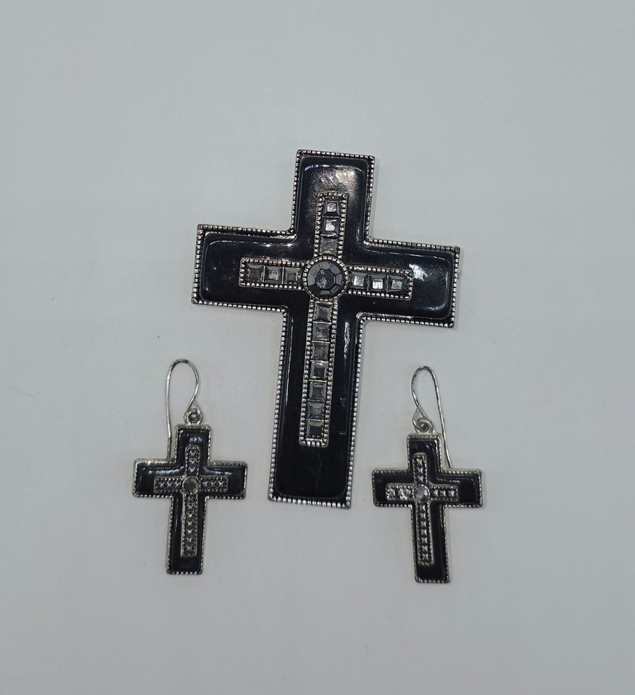 Cross Pendant Brooch Matching Earrings Siver Tone Black Rhinestones