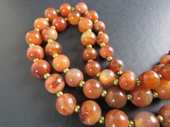VINTAGE 26″ NECKLACE CRADUATED STONE BEADS SINGLE STRAND (D9)