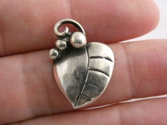 Vintage Sterling Silver Grape Leaf Pendant Numbered 249A 3.4g 24mm Length