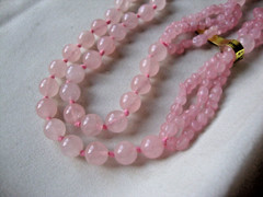 VINTAGE HANDMADE IRREGULAR ROSE QUARTZ 8mm ROSE QUARTZ 29″ ENDLESS BEAD NECKLACE