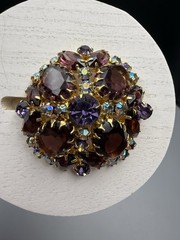 Juliana D&E Book Piece Brooch Pin Shades Of Purple AB Rhinestone 2″ Ref #550 VTG