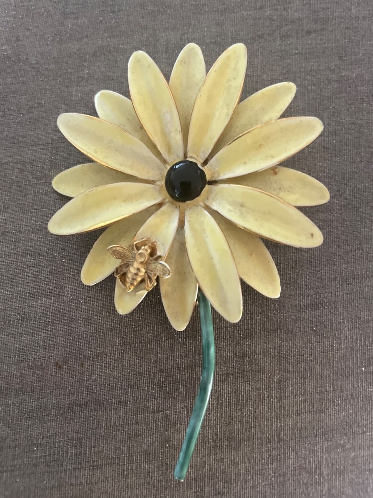 Vintage Mid Century Sandor Flower Pin Brooch with Bee 1950s 1960s 1970s