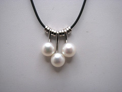 Vintage White Freshwater Cultured Pearl Triple Sliding Pendant Necklace