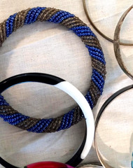 Lot of 21 Bangle Bracelets Mixed Metal Plastic Stackable Fashion Jewelry