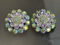 Signed Tara Aurora Borealis Lavender Rhinestone Clip On Earrings 1” Vintage