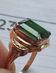 Antique 10 k yellow gold ring with 3 ct green tourmaline size 6.25