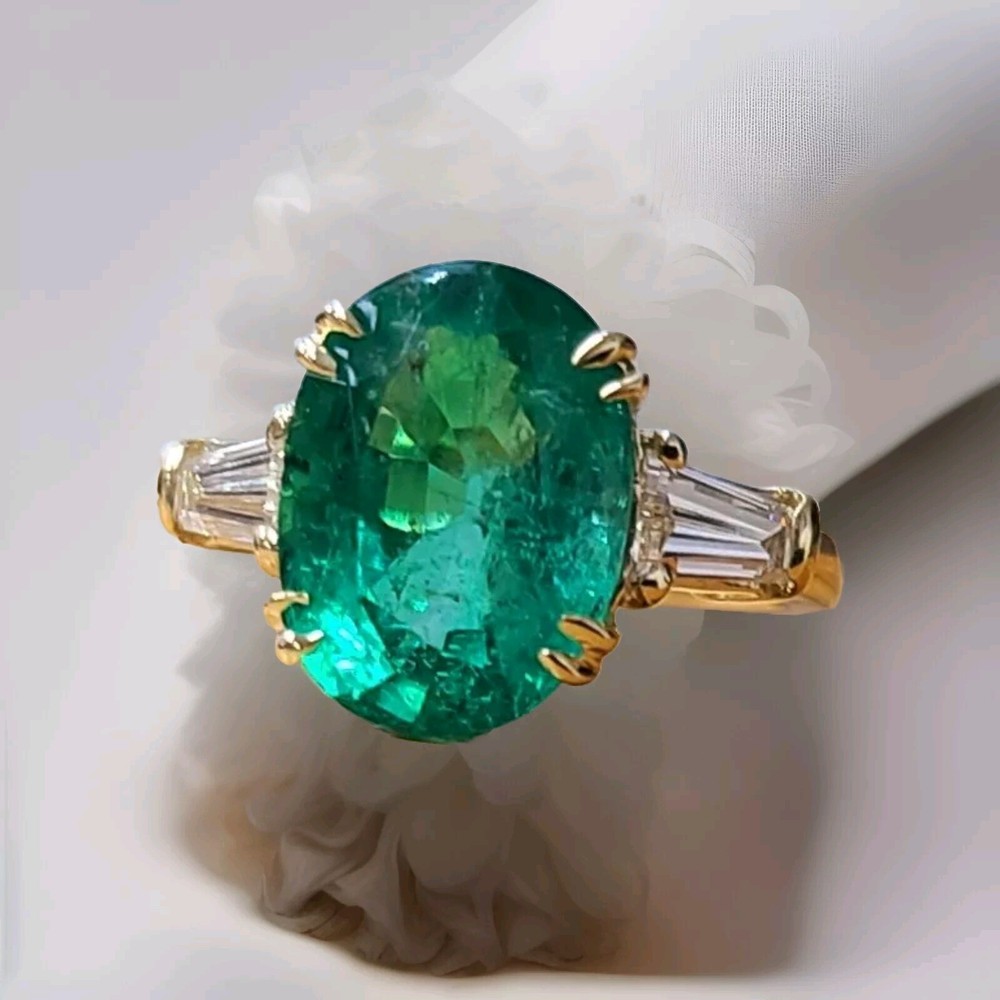 14K Yellow Gold Engagement Ring 5.11CT.Natural Green Emerald Oval Shape GIA Cert