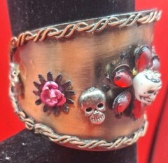 VTG MCM Handmade Bangle Copper Tone Skulls Angel Cross Heart Flowers bracelet