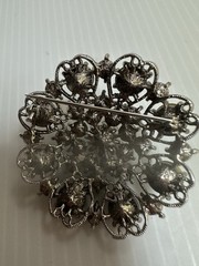 VTG STYLE DOMED 1.75”D BROOCH PIN SILVER TONE BLUE SAPPHIRE BLUE RHINESTONES