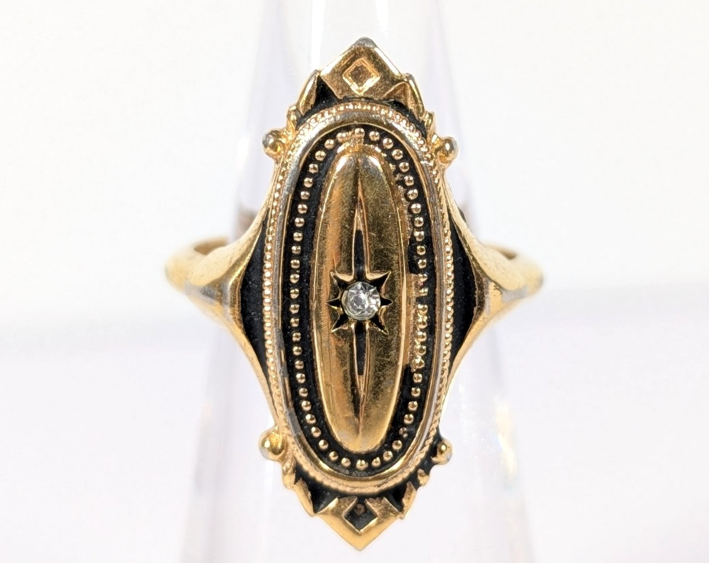 Avon Kensington Gold tone Rhinestone Ring Victorian Revival Size 6 Vtg 1976