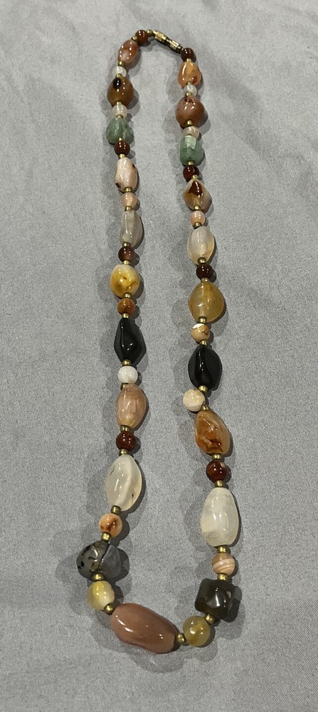 Vintage Semi Precious Stone Necklace Natural Polished Agate Jasper Barrel Clasp