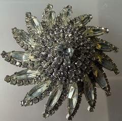 Vintage 1950s Starburst Clear Rhinestone Brooch Pin Silver Tone