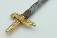 UNUSUAL ANTIQUE 18K GOLD STEEL SWORD CHARM / FOB c1800’s