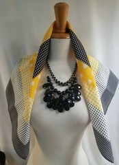 Vintage 21pc BLACK & GOLDTONE Jewelry Lot IOWA HAWKEYES GO HAWKS! MMLot 31