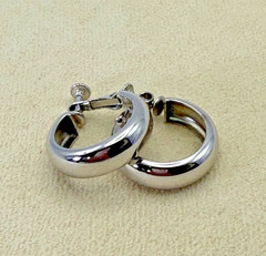 Vintage Classic Napier Chunky Hoop Clip On Earrings Polished Silver Tone
