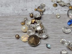 Vtg Estate Costume Jewelry Crystals Glass Rhinestones Lot For Repairs Parts G9.1