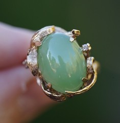 Vintage 10k Solid Gold Natural Untreated Apple Green Jadeite Jade Diamond Ring