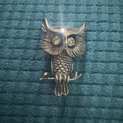 Sterling silver OWL Brooch rhinestone eye’s signed Beau