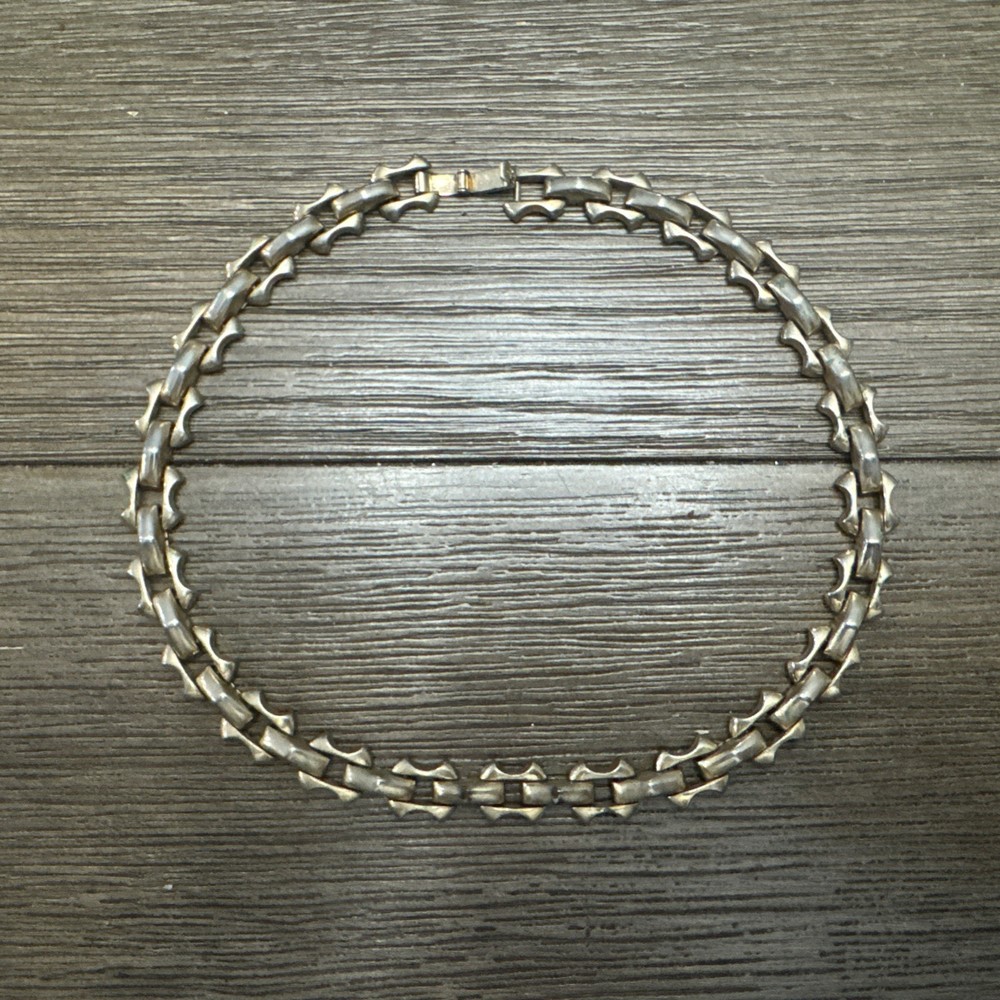 Barclay Signed Vintage Silver Tone 16″ Necklace