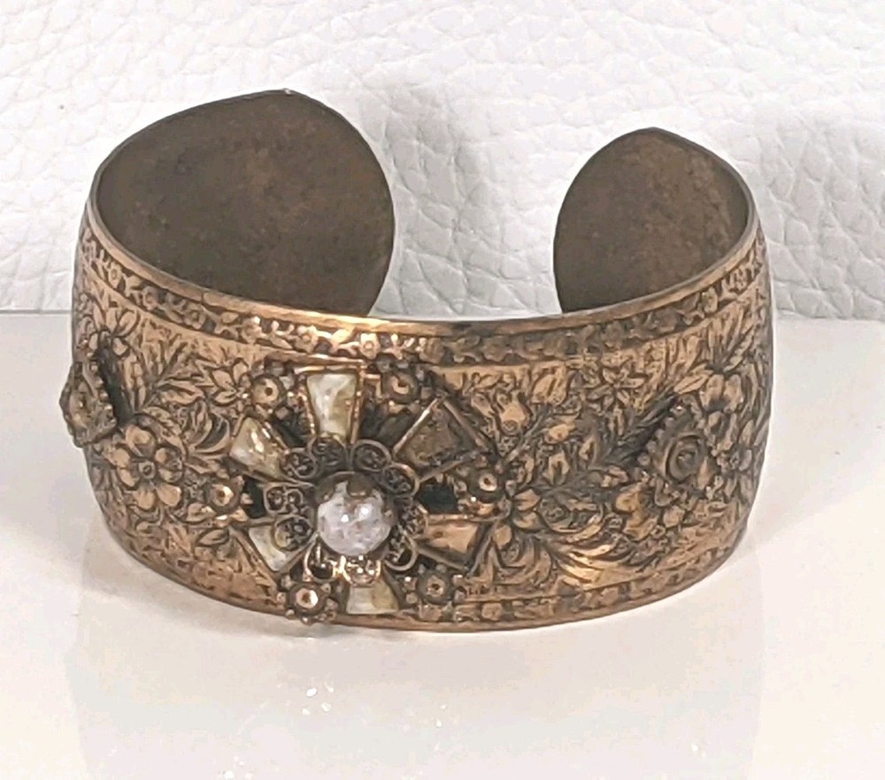 Copper Cuff Bracelet Floral Embossed Quartz Accents 1940s Vintage NOTE