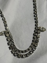 Woman’s Vintage Old Hollywood Rhinestone Necklace Measuring 15 Inch’s