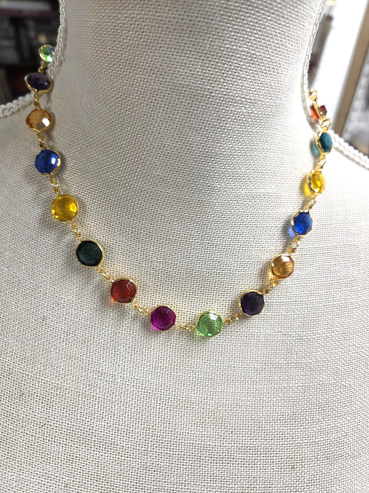 Vtg gold tone mix color Bezel lucite Necklace