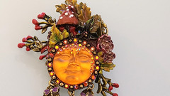 Kirks Folly Seaview Moon Autumn Harvest Mushroom Leaf Crystal Dangle Brooch Pend